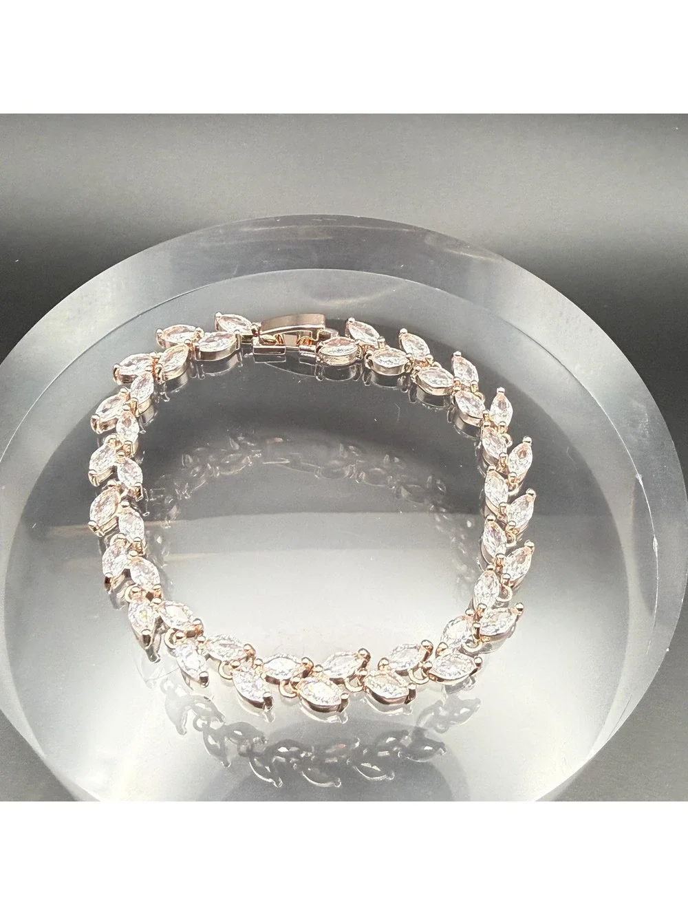 candy+clover Laurel Wreath Clear Crystal Rose Gold Tone Bracelet 7 inch